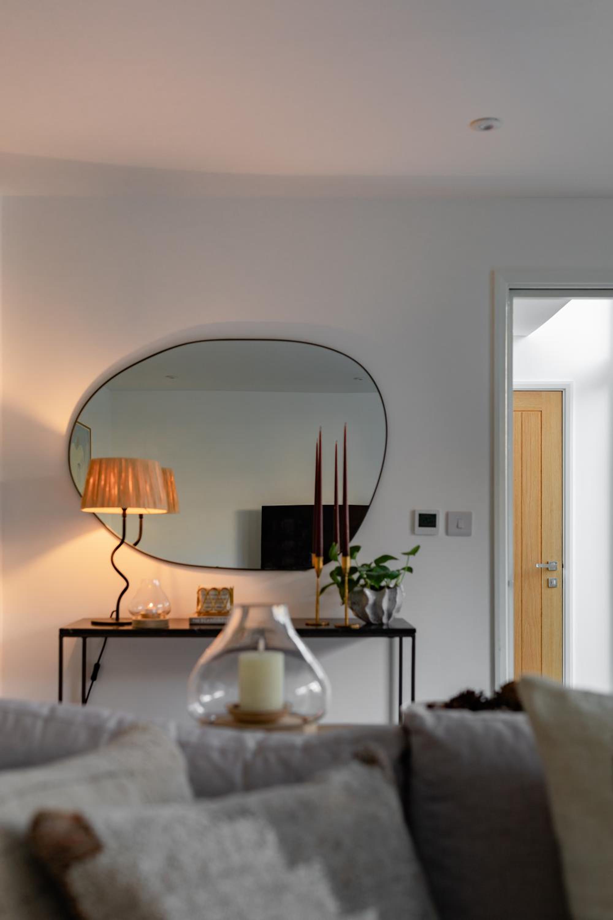 Luxury Eton Cottage-Design Led view 5