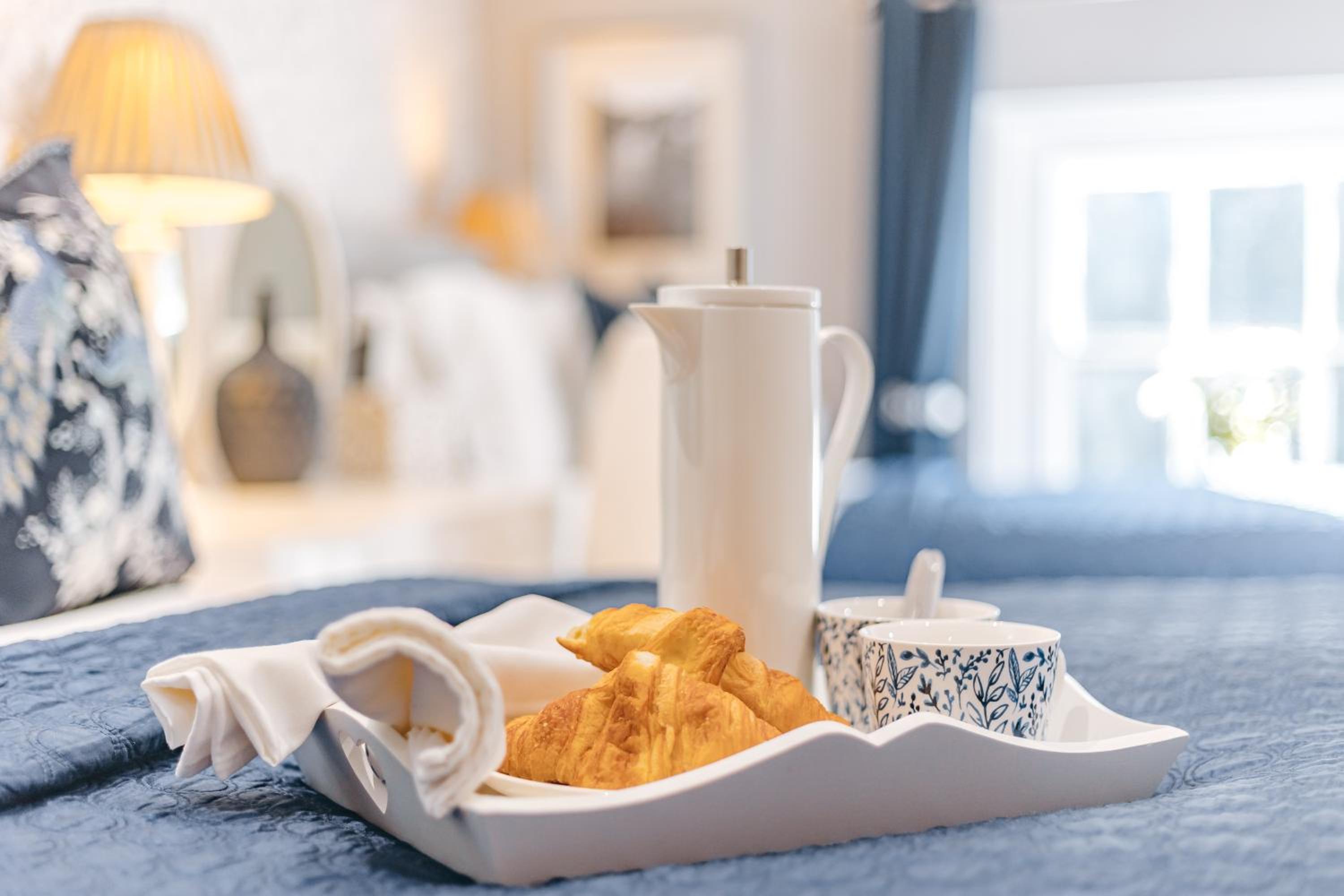 Hotel Ironbridge View Townhouse -WINNER 2025 UK 'MOST PICTURESQUE SELF-CATERING HOLIDAY HOME' & WINNER '2024 BEST HOLIDAY HOME IN SHROPSHIRE' - Image 1