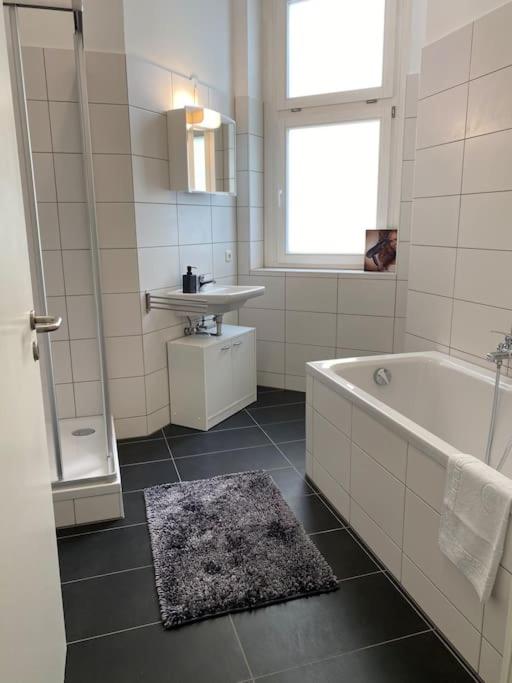 AKK3 Apartment Magdeburg Altstadt Zentral Balkon