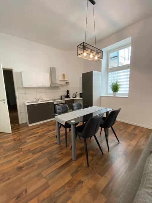 AKK3 Apartment Magdeburg Altstadt Zentral Balkon