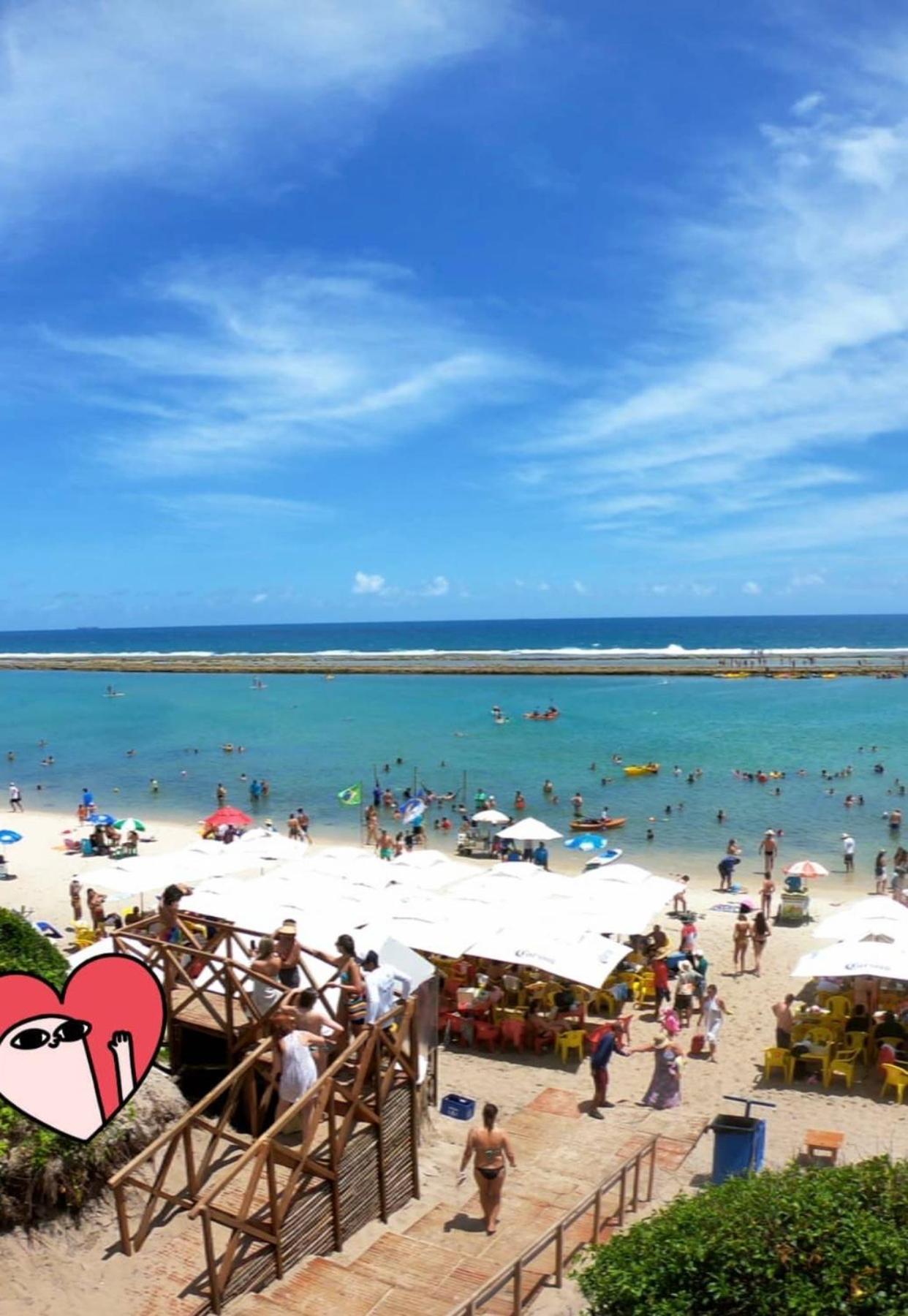Flat ESTUDIO de LUXO - Praia de Muro Alto - Piscinas - Ideal para CASAIS, famílias com crianças - ap COMPLETO - AR COND, WI FI, NETFLIX, ESTACIONAMENTO - 4