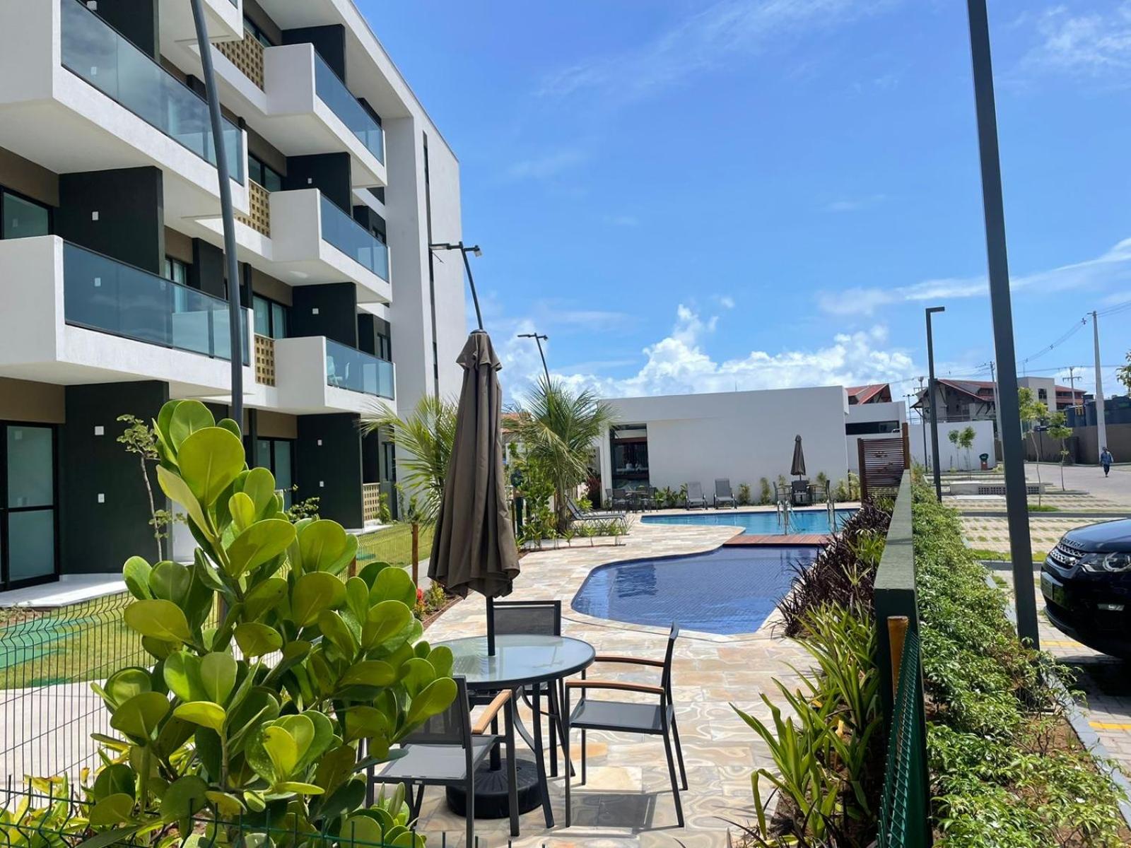 Flat ESTUDIO de LUXO - Praia de Muro Alto - Piscinas - Ideal para CASAIS, famílias com crianças - ap COMPLETO - AR COND, WI FI, NETFLIX, ESTACIONAMENTO - 4
