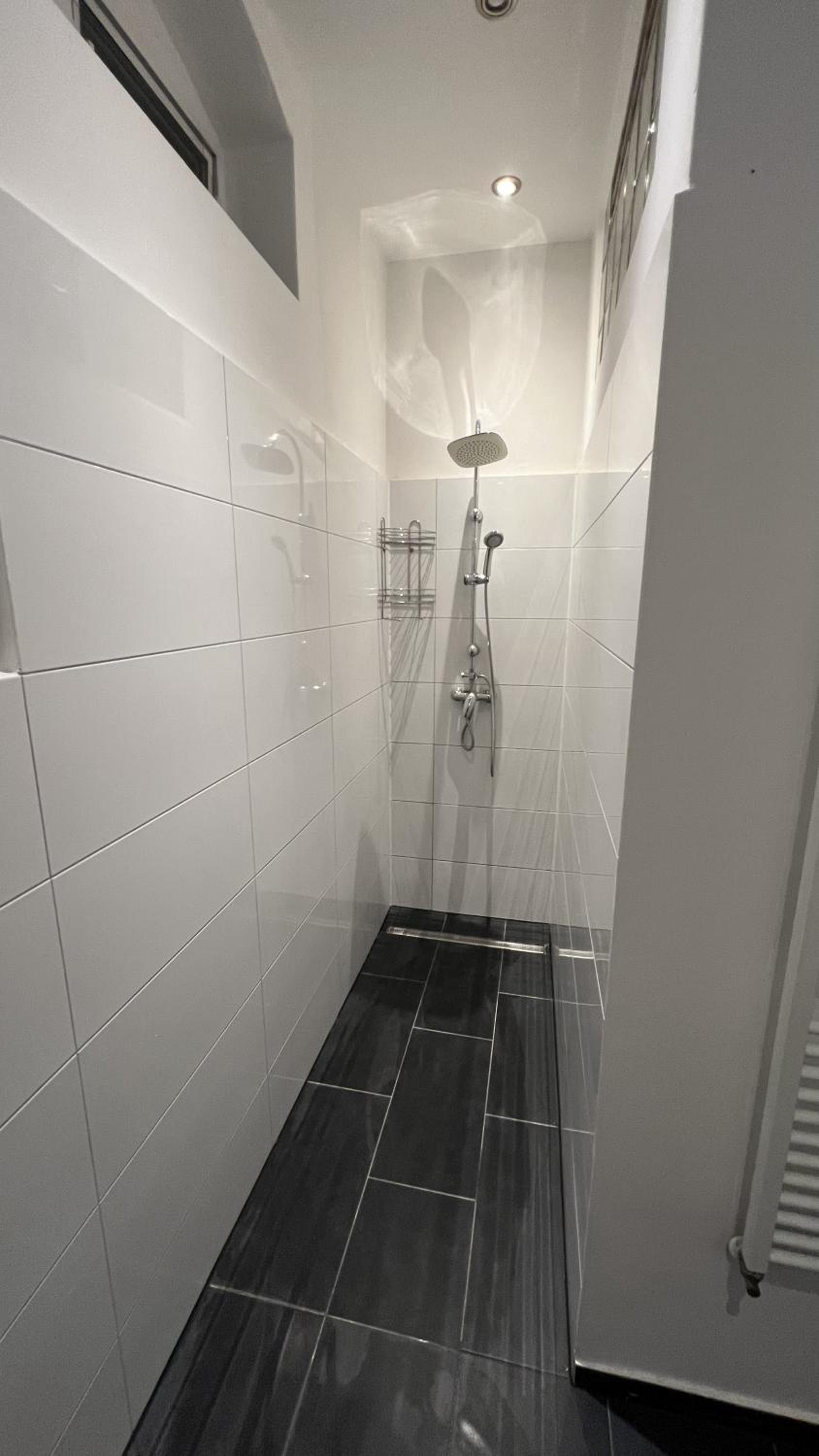 Monteurwohnung Brunsbüttel zentrale Lage mit Parkplatz & Schleusenblick