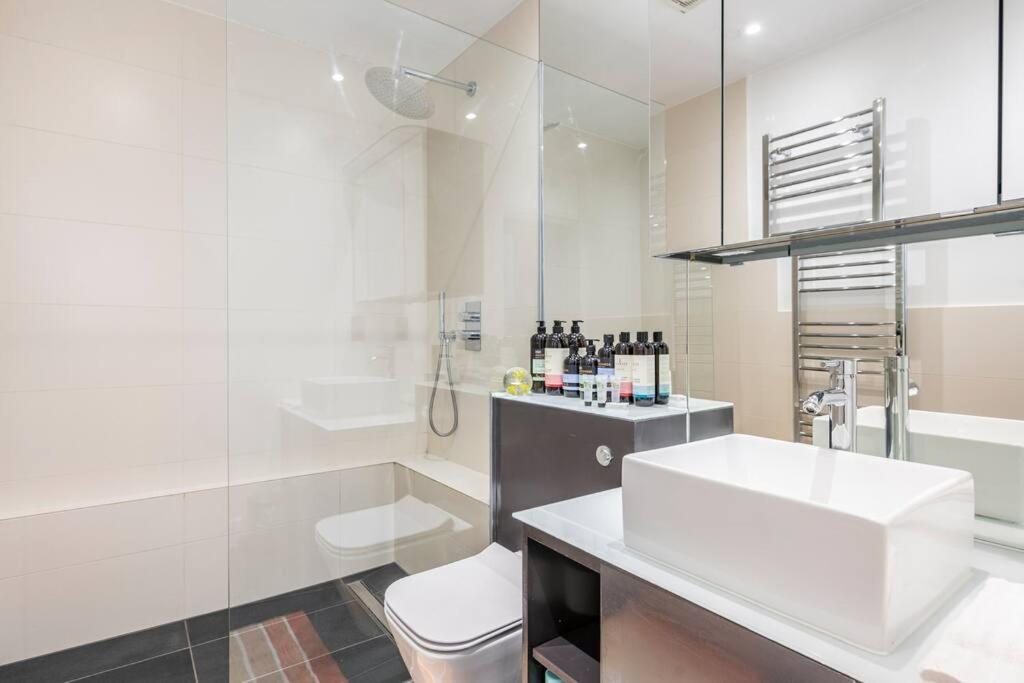 Chelsea Posh apartment