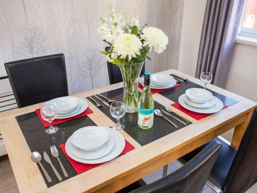 Belfast City Apartment view 3