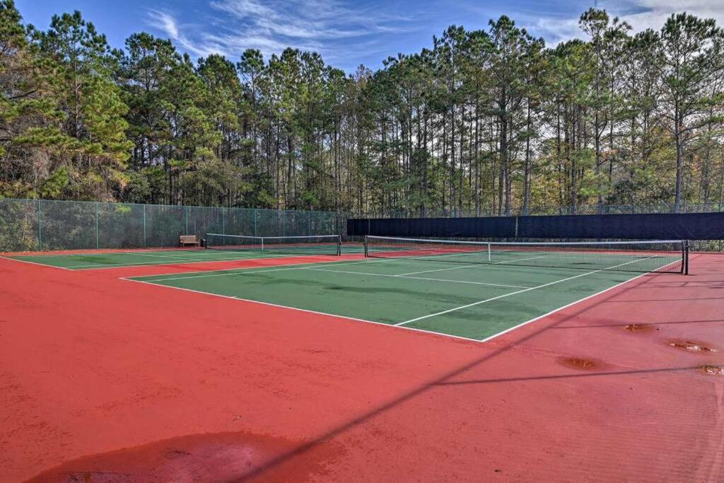 Pet Friendly! True Blue Golf! view 4
