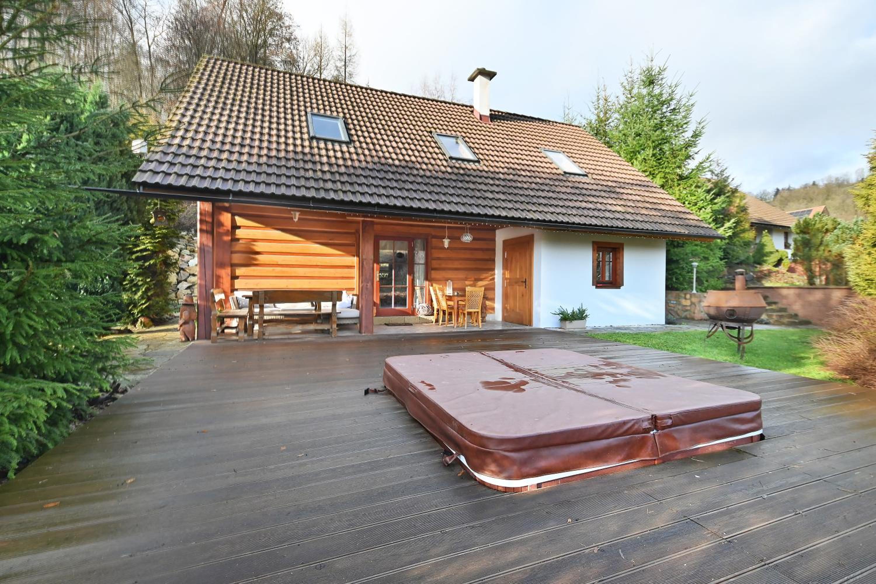 Wooden house in the heart of the Giant Mountains with own hill
