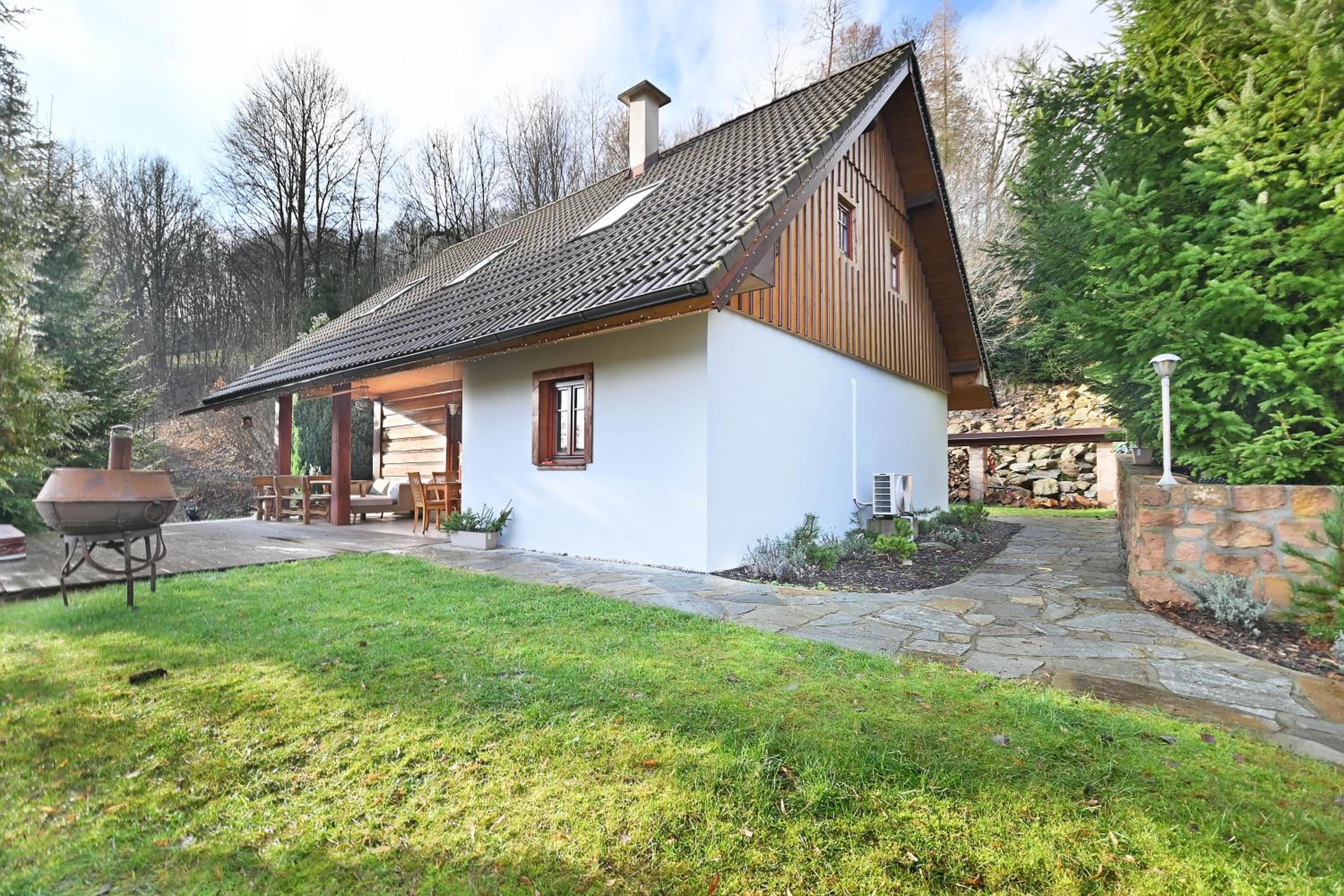Wooden house in the heart of the Giant Mountains with own hill