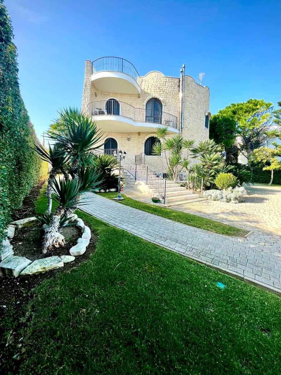 Villa Pignatelli