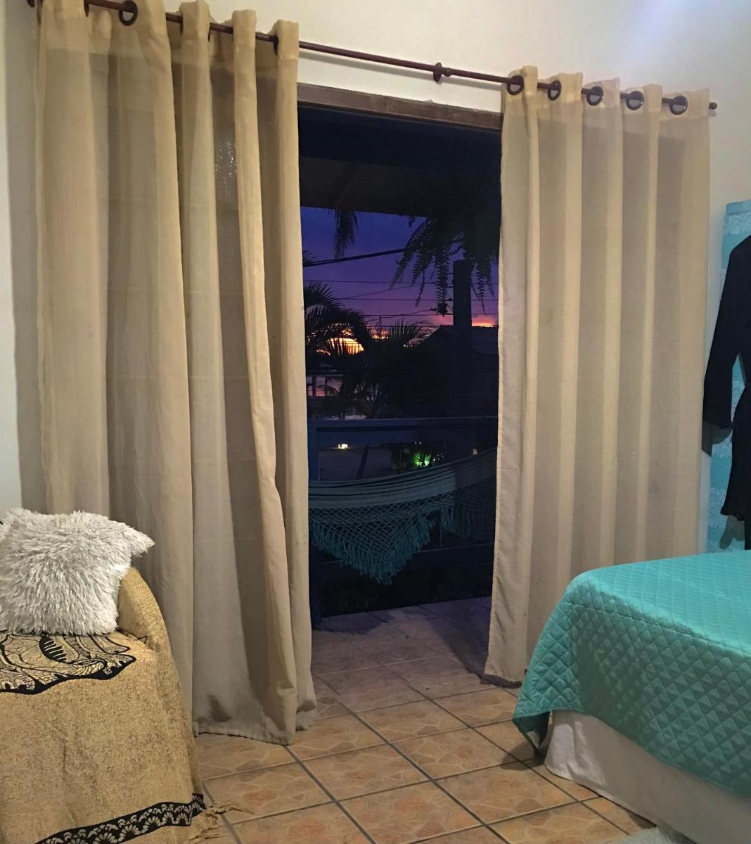 Off hostel floripa