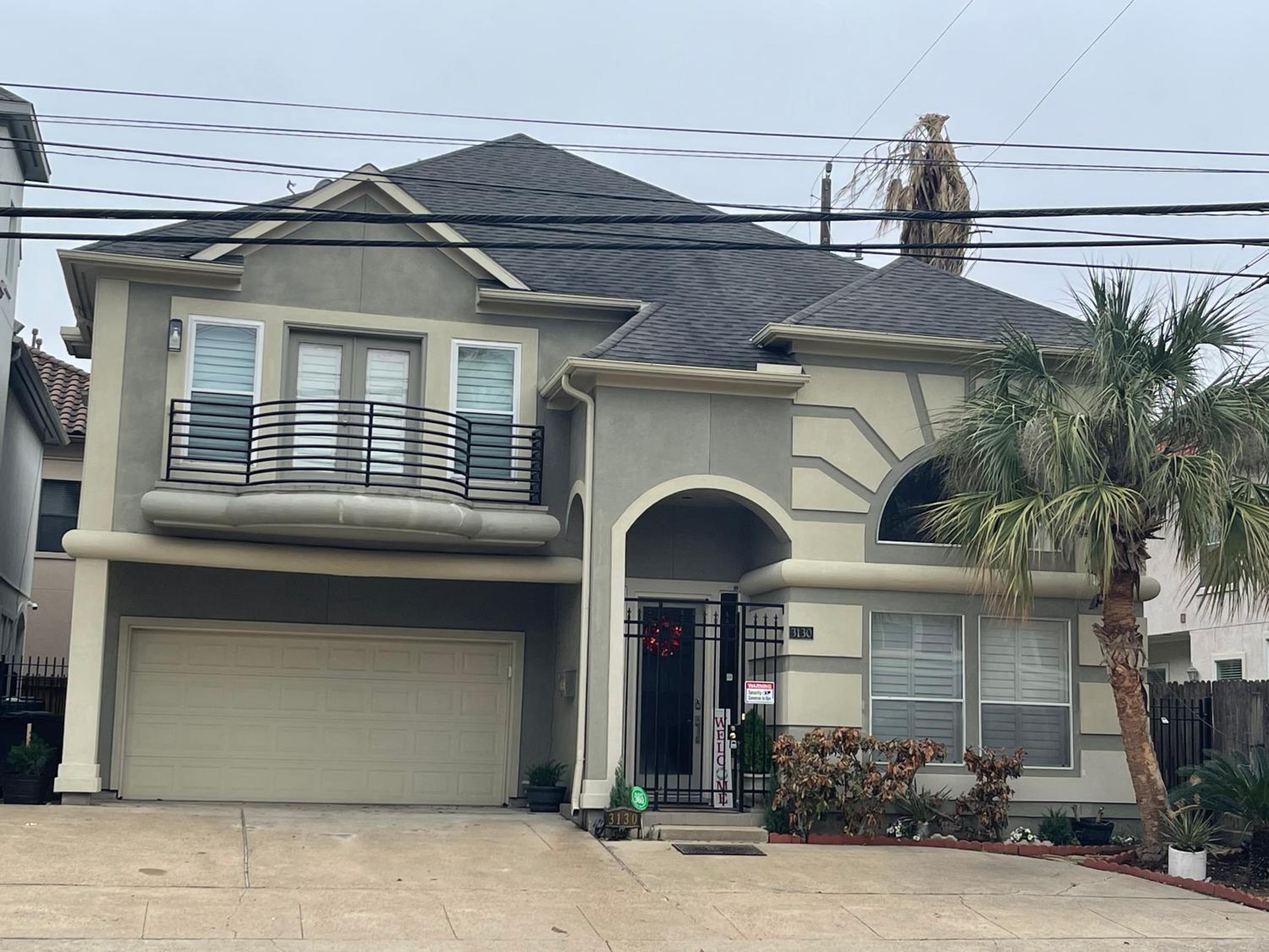 WANDERLUST villa near GALLERIA MALL