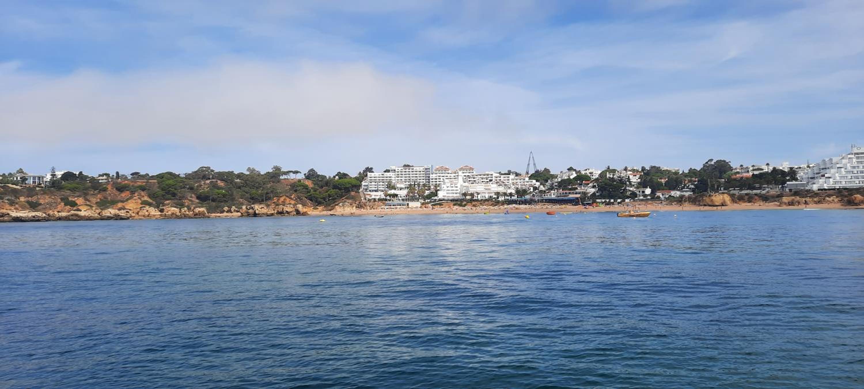 Timi's House - Espaçoso apartamento a 350 m da praia e centro da cidade velha