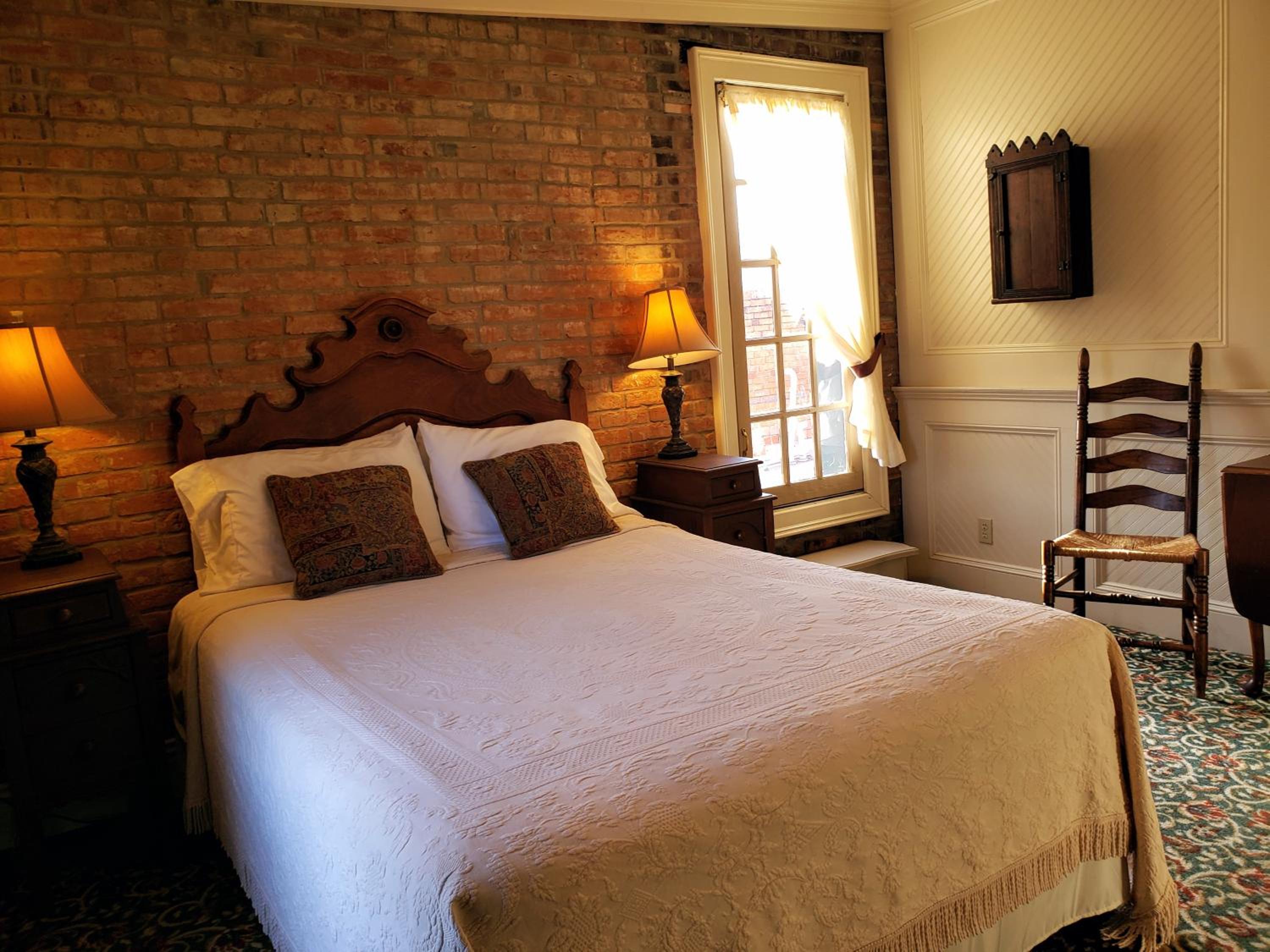 Iron Horse Hotel