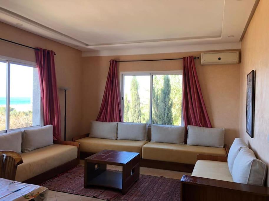 A7 Maison Blanche Imi ouaddar view 2