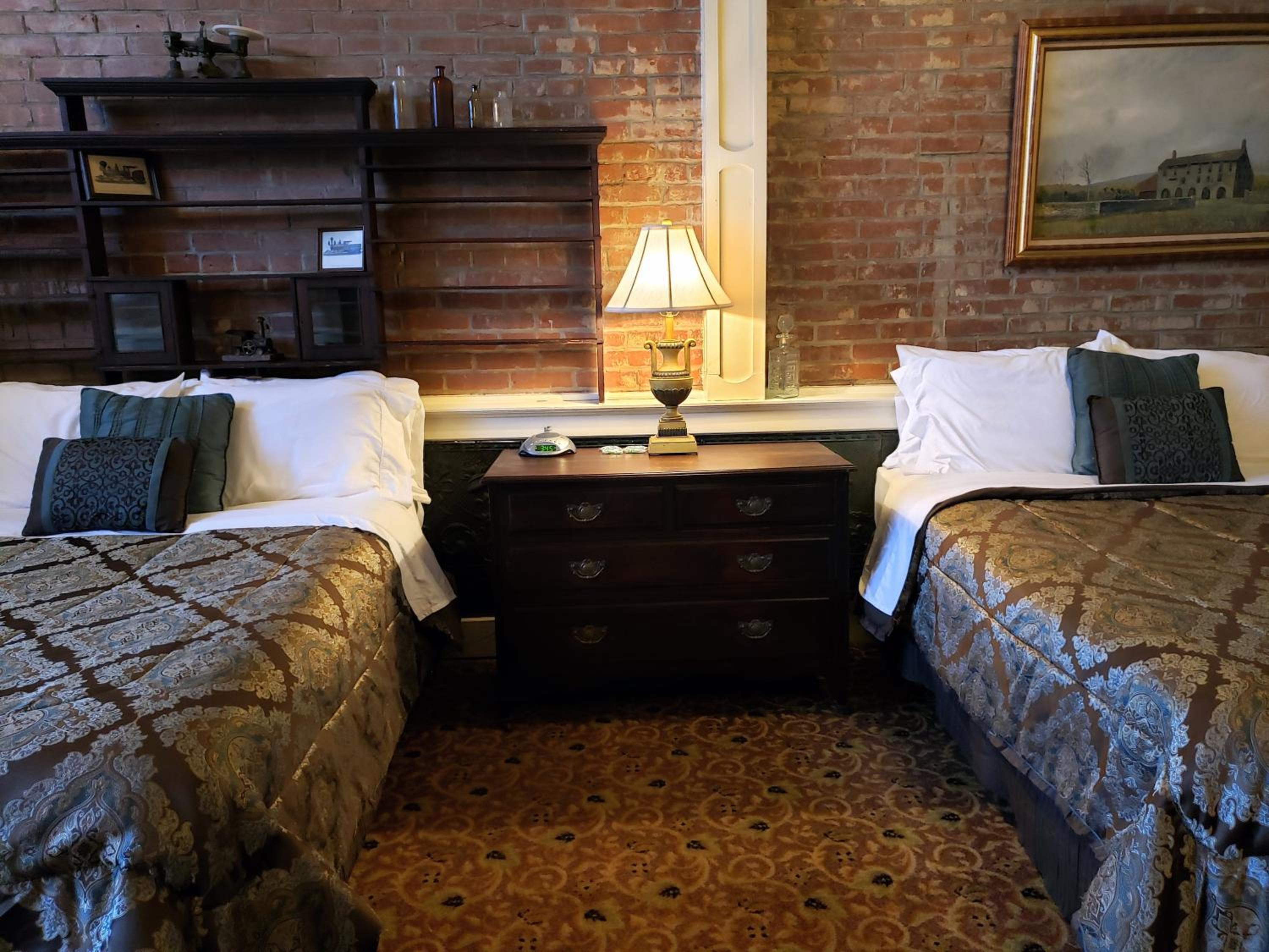 Iron Horse Hotel