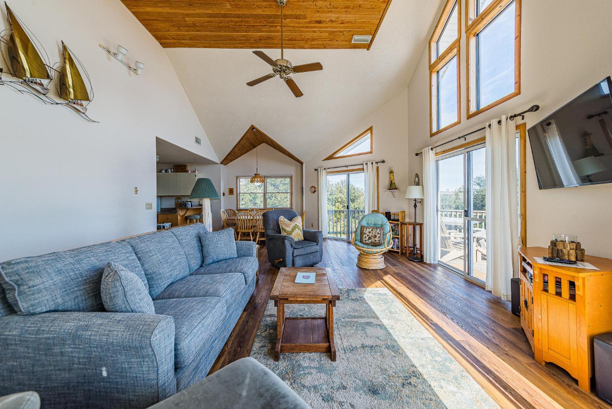Keepsake - Corolla, Whalehead, 435 Yds to Beach, Pool w/Kiddie Pool, Hot Tub, Pets OK, Flex Stays