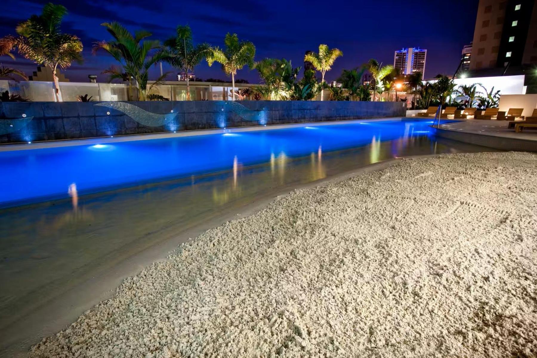 Elston Apartments - QStay