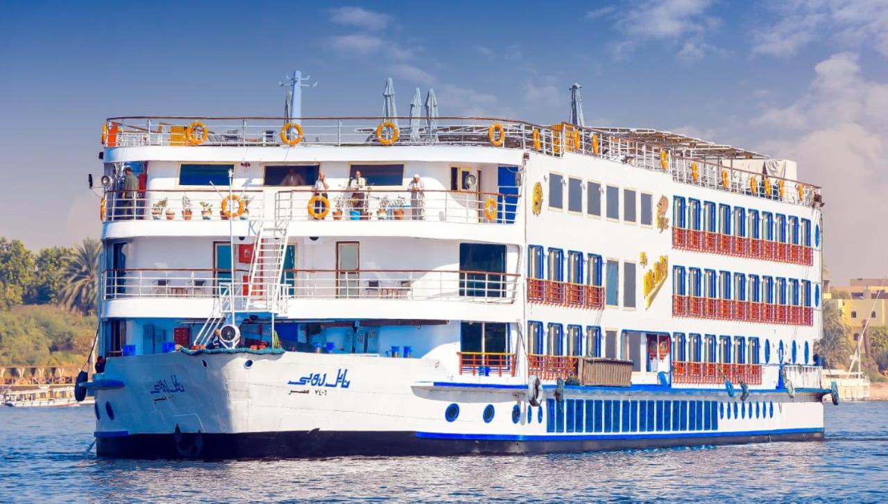 Hotel Nile Cruise 3 nights From Aswan to Luxor Every Friday, Monday and Wednesday with tours - Image 1