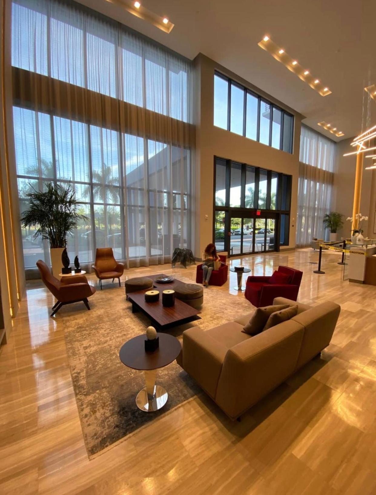 5350 Park inn Suite