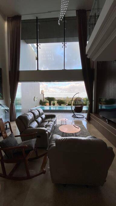 Pantai Balangan Villa Gemello