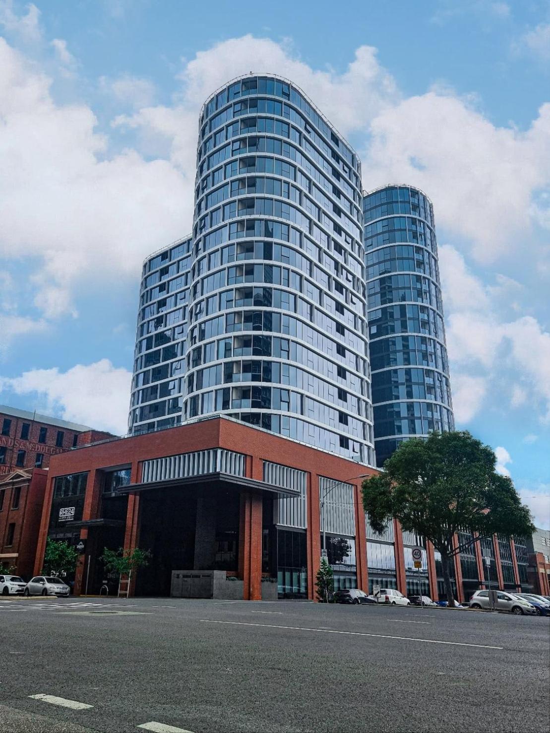 Lumina Suites