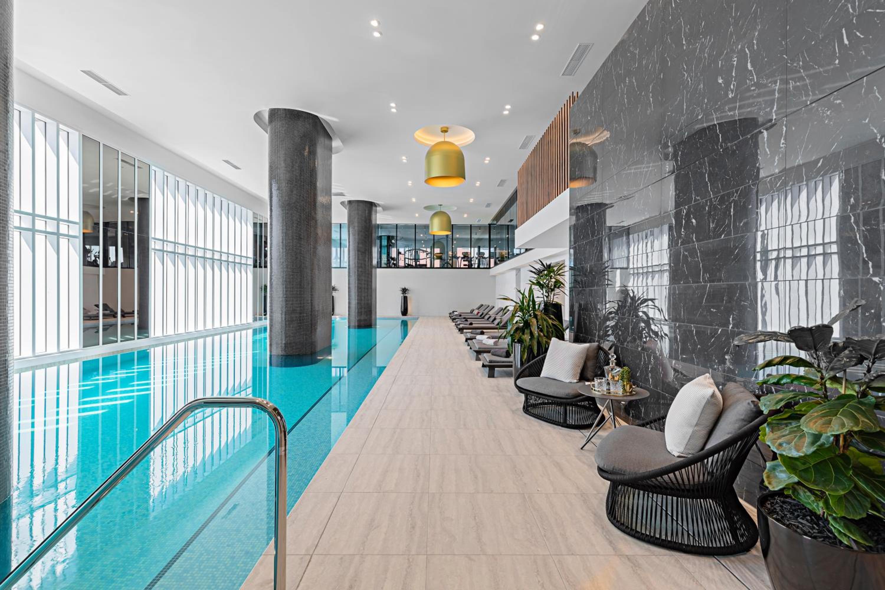Lumina Suites