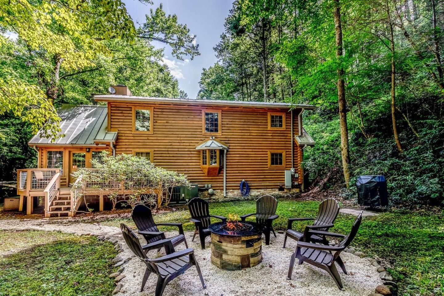 Firefly Creek, Free Attraction Tickets Tickets, Hot Tub, On a Creek, Fire Pit, WIFI!!! view 3