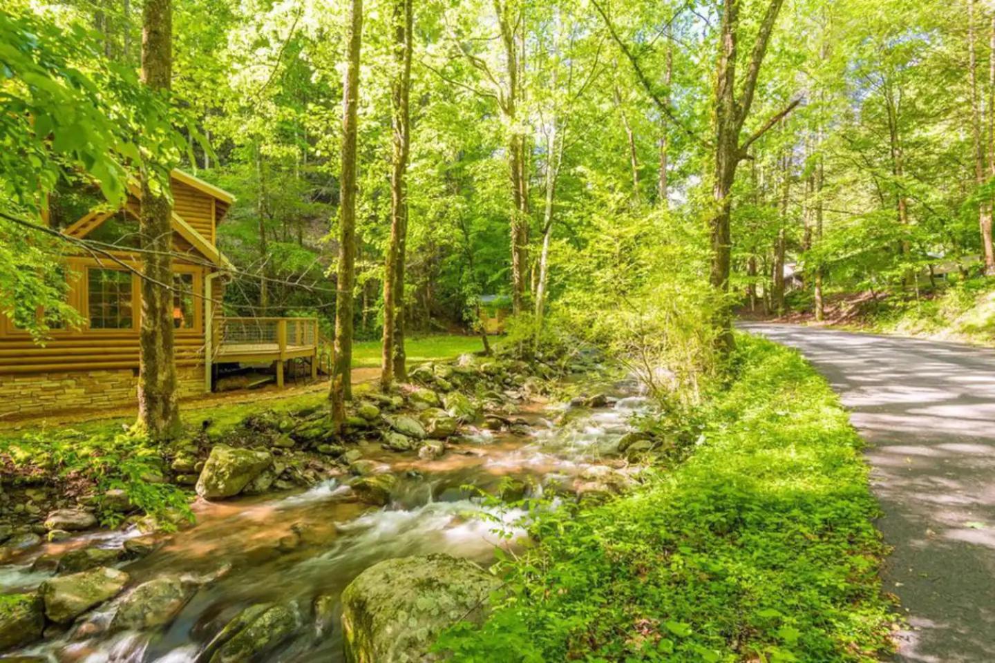 Firefly Creek, Free Attraction Tickets Tickets, Hot Tub, On a Creek, Fire Pit, WIFI!!! view 5