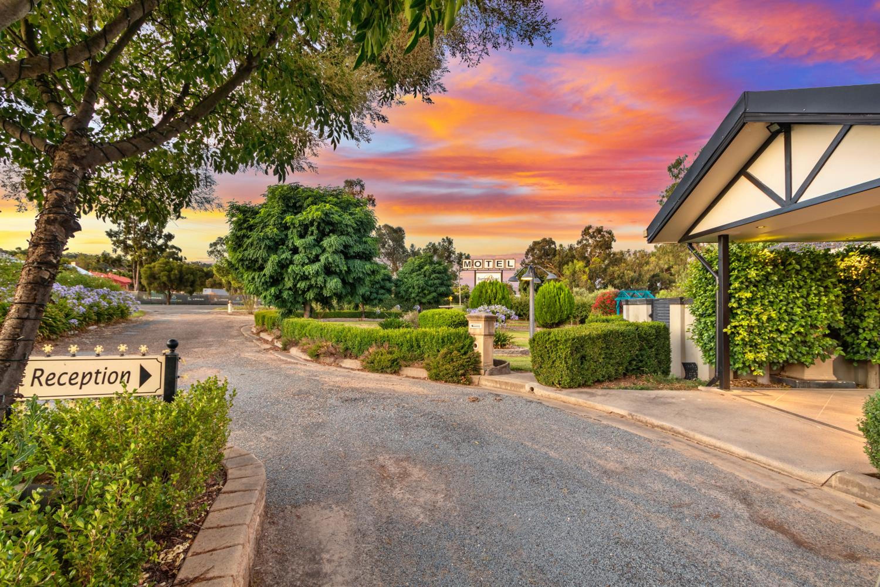 Burringa Garden Motel