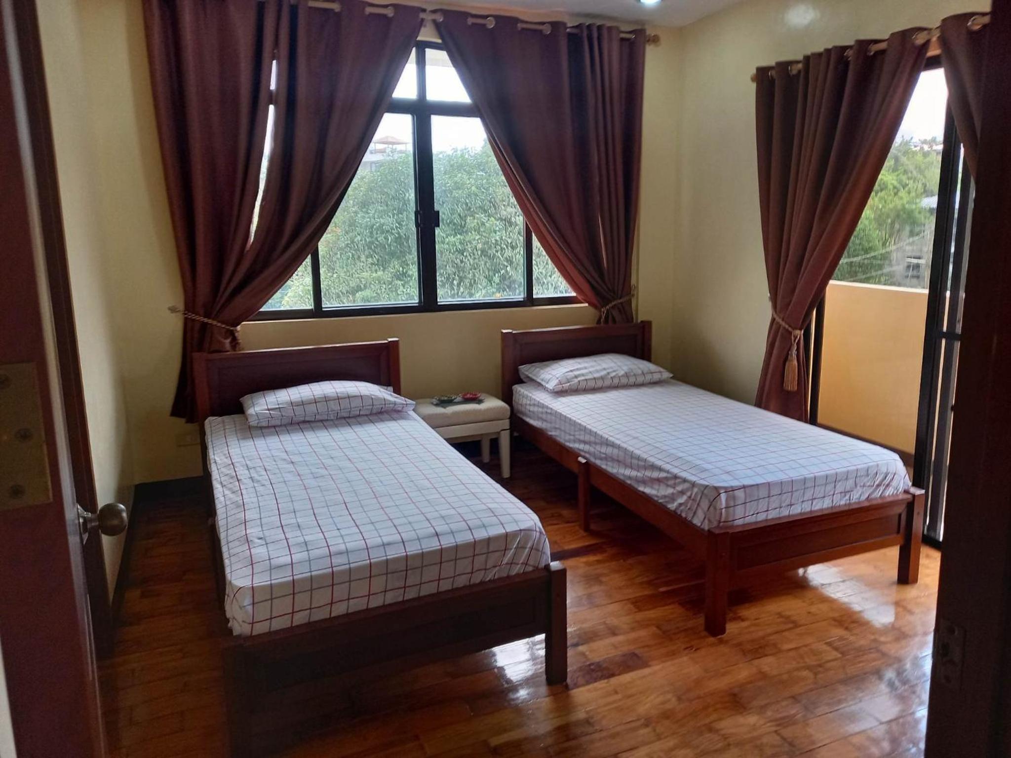 Tagaytay Rest House view 5