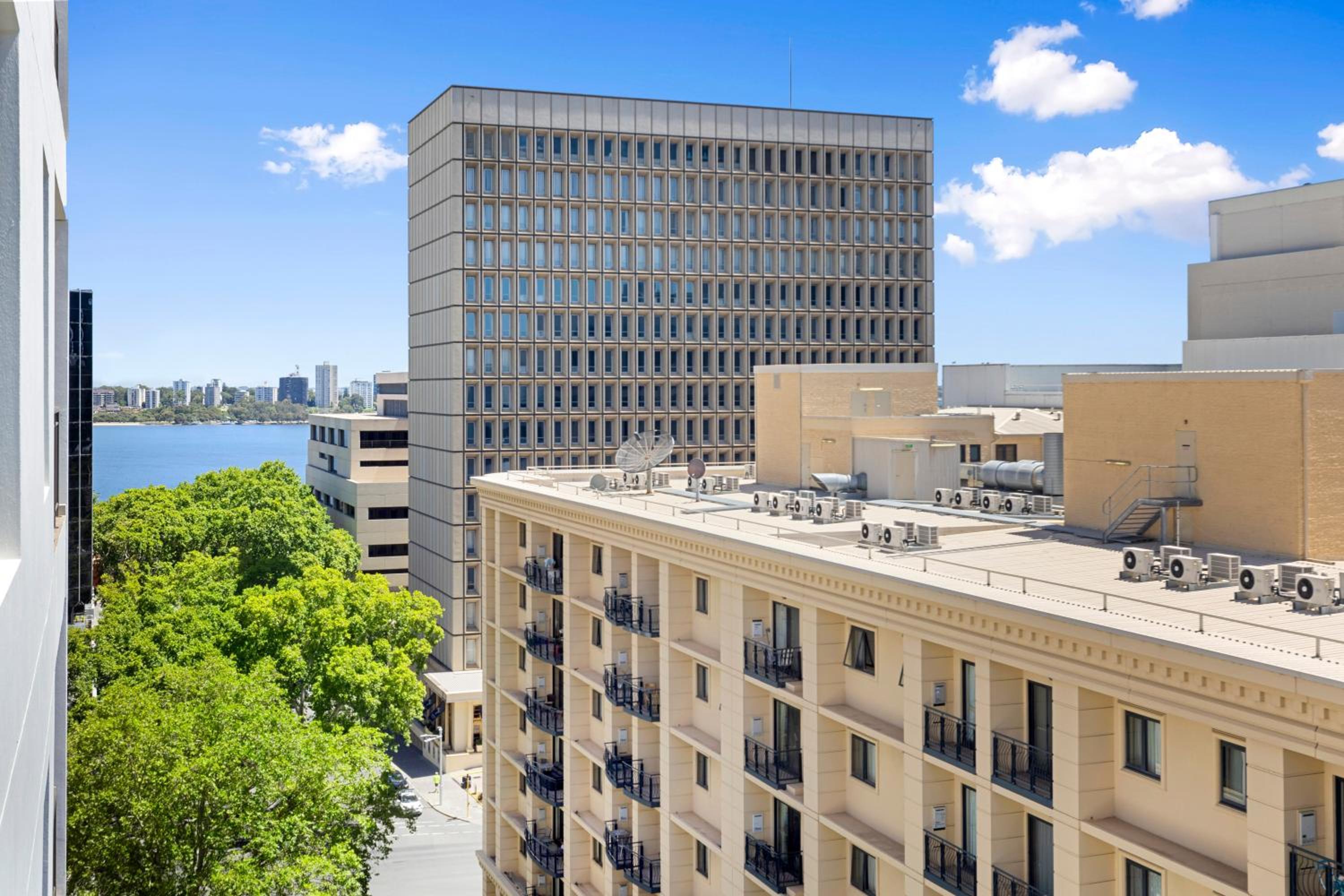 Perth City Retreat Victoria Ave 1BR