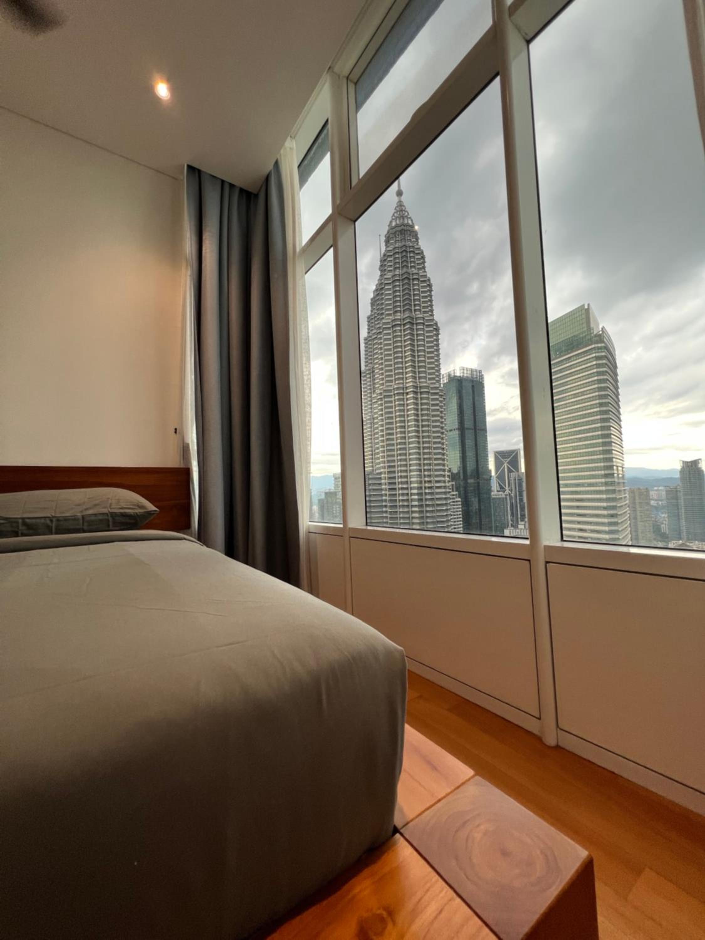 Sky Suites KLCC by GENESIS