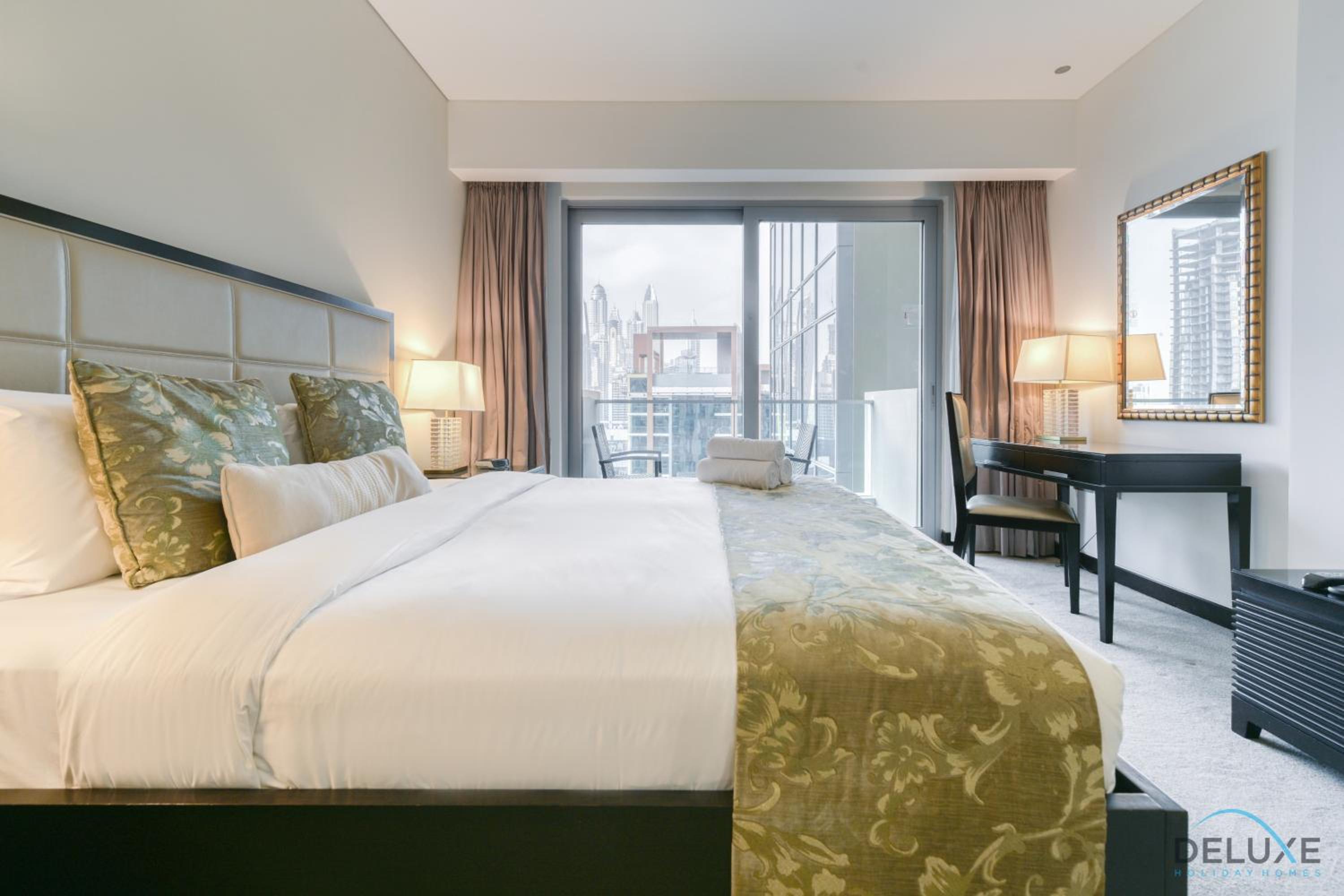 Regal Studio at The Address Residences Dubai Marina by Deluxe Holiday Homes