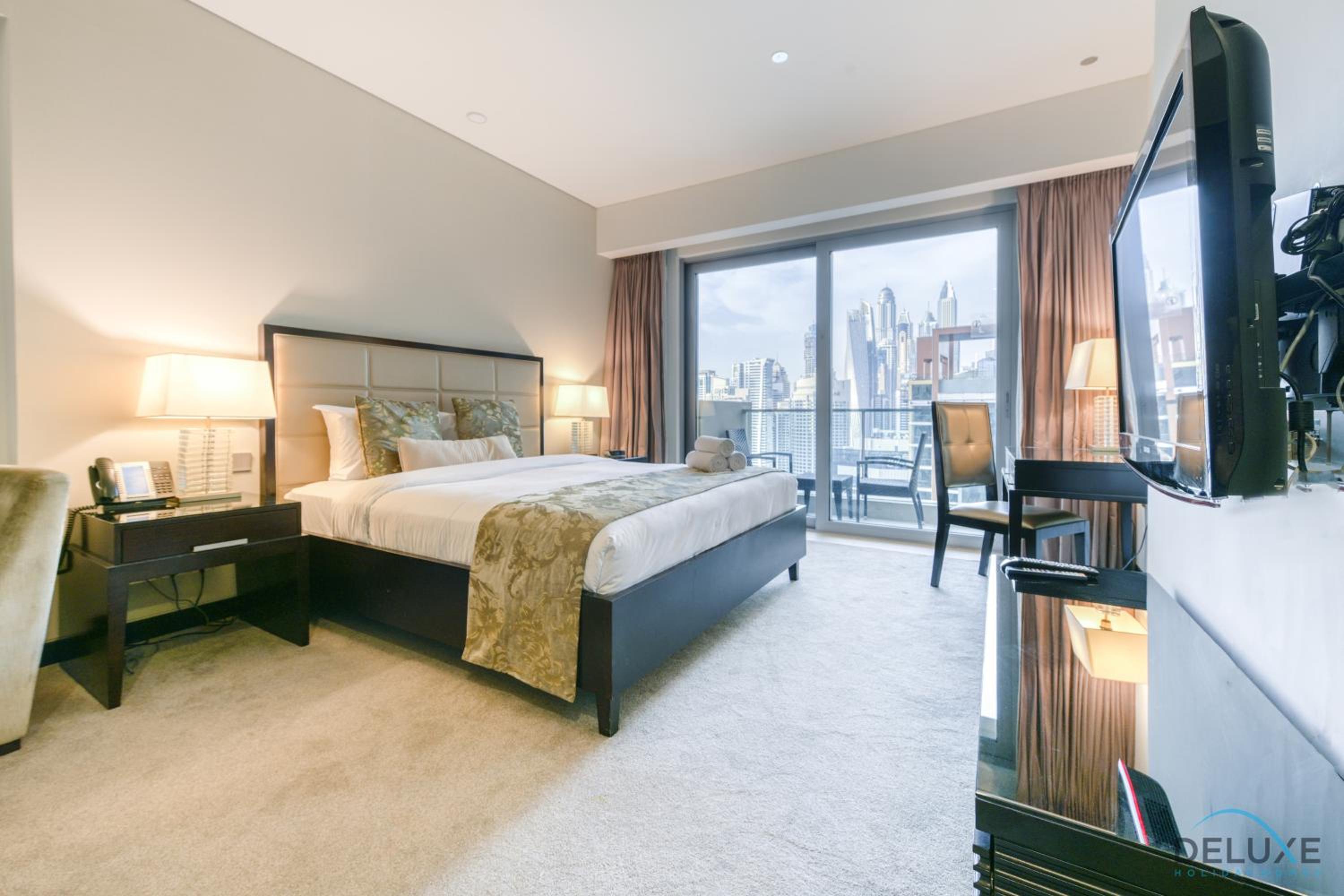 Regal Studio at The Address Residences Dubai Marina by Deluxe Holiday Homes