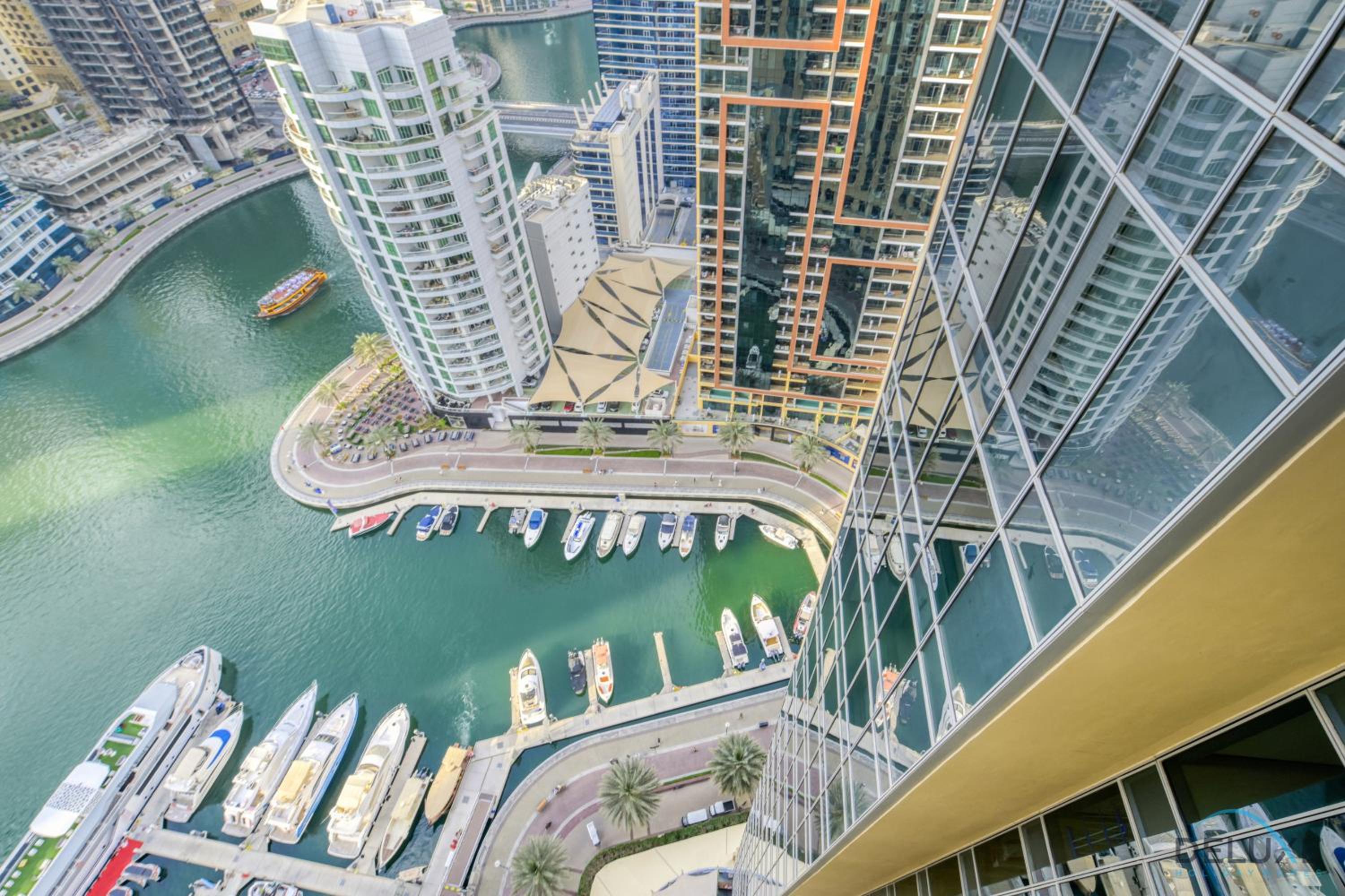 Regal Studio at The Address Residences Dubai Marina by Deluxe Holiday Homes