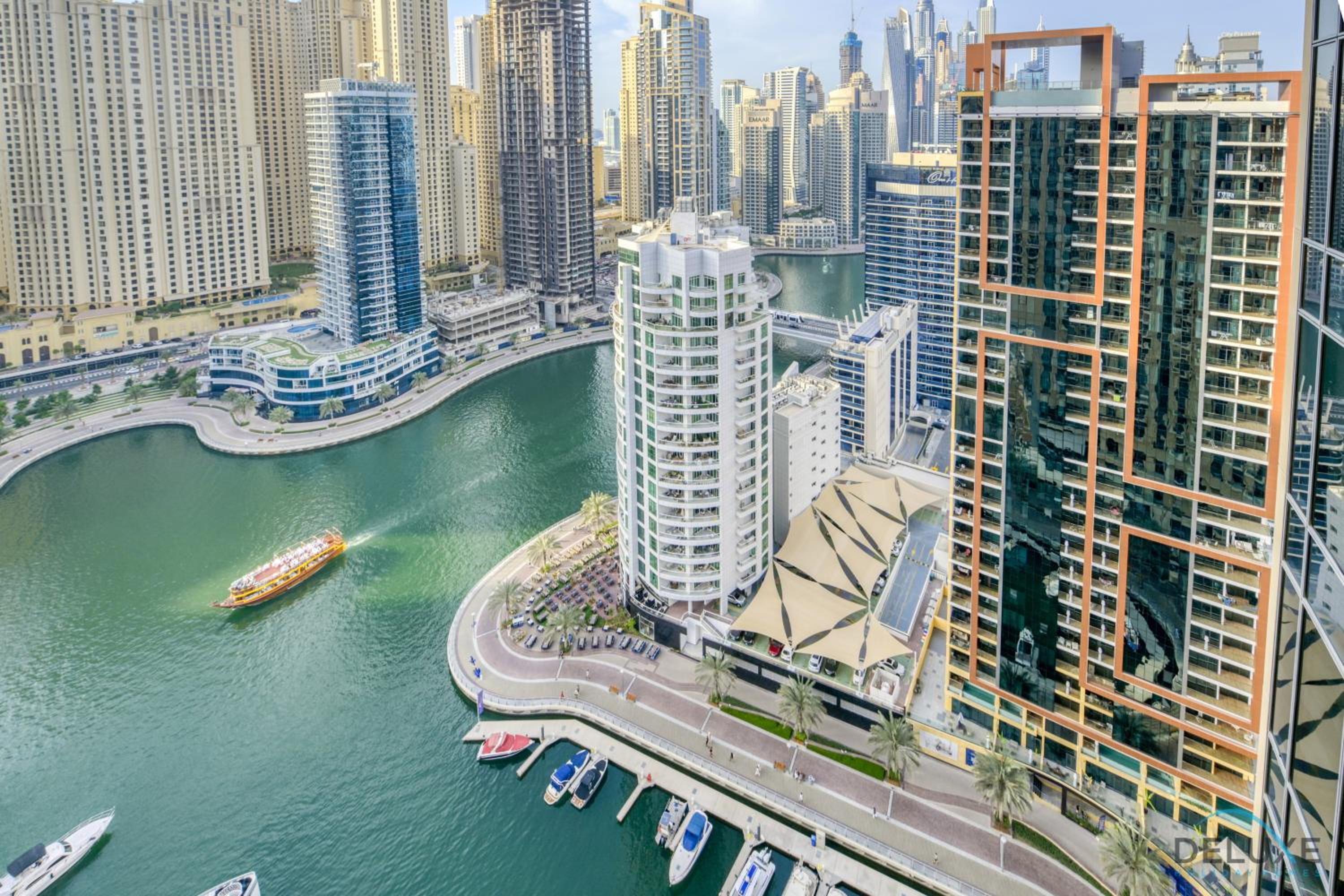 Regal Studio at The Address Residences Dubai Marina by Deluxe Holiday Homes