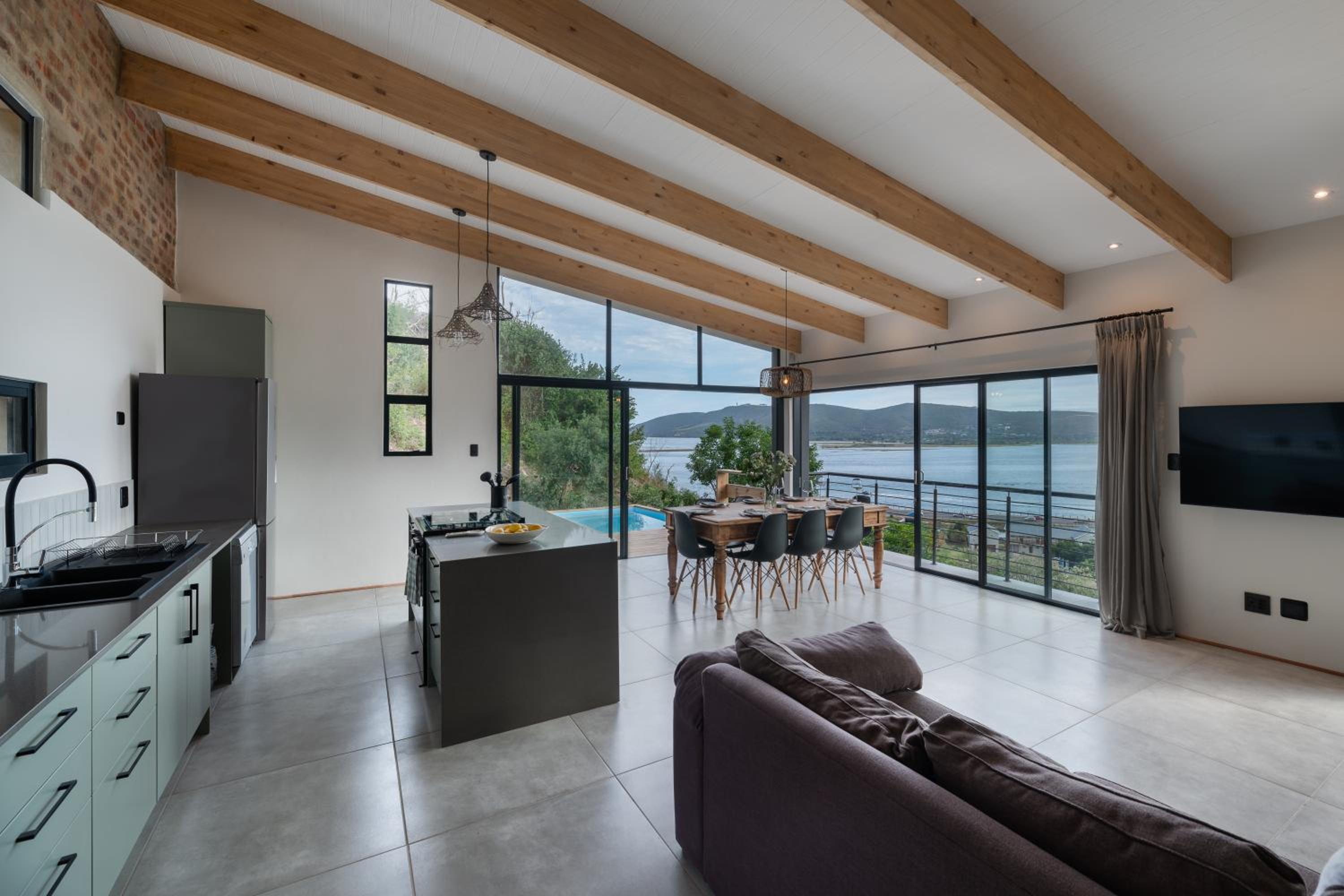 Knysna Lagoon Views in Style with Solar Backup view 4
