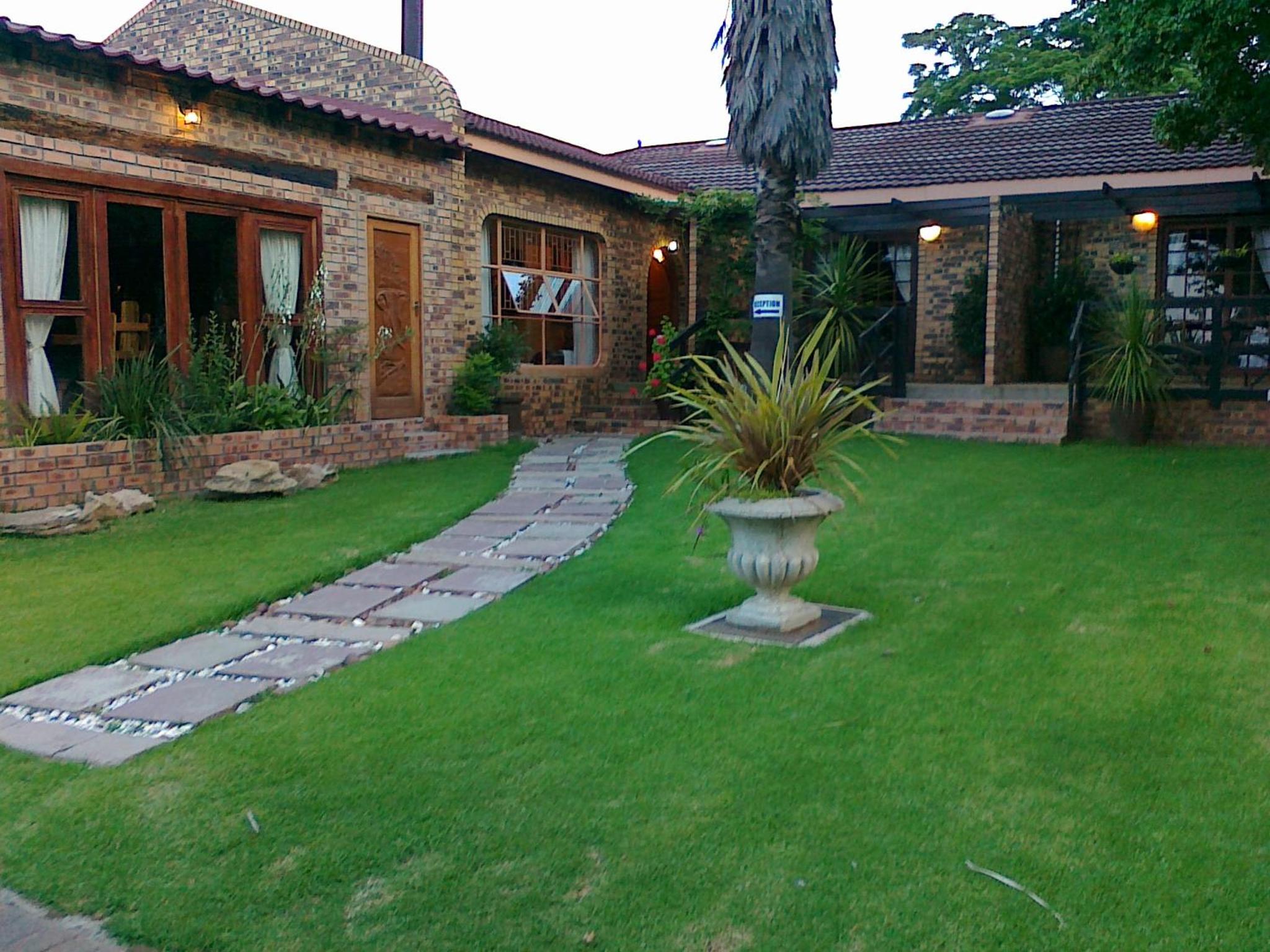 Khokha Moya Guesthouse