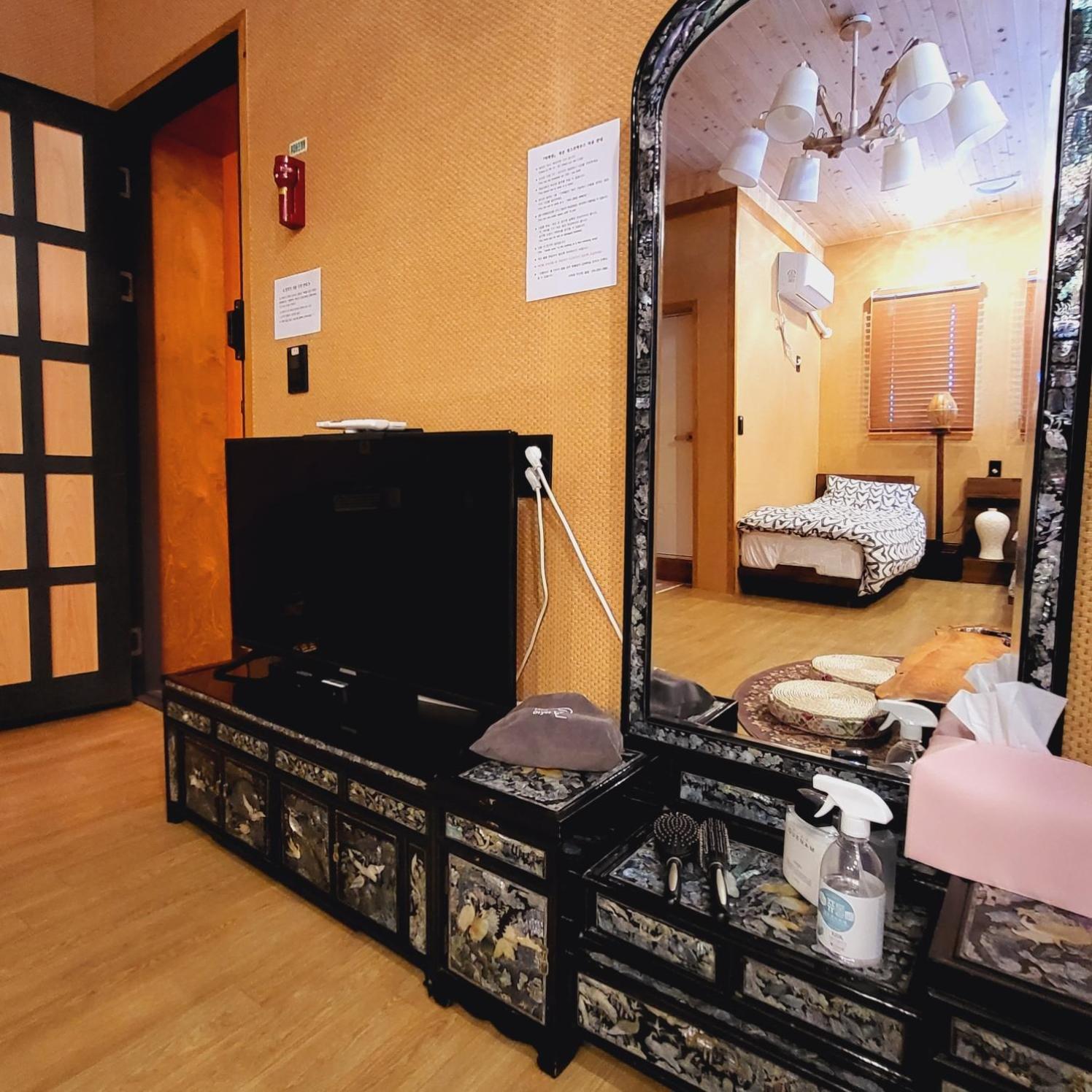 Leehakjang guesthouse, Mokpo - 18