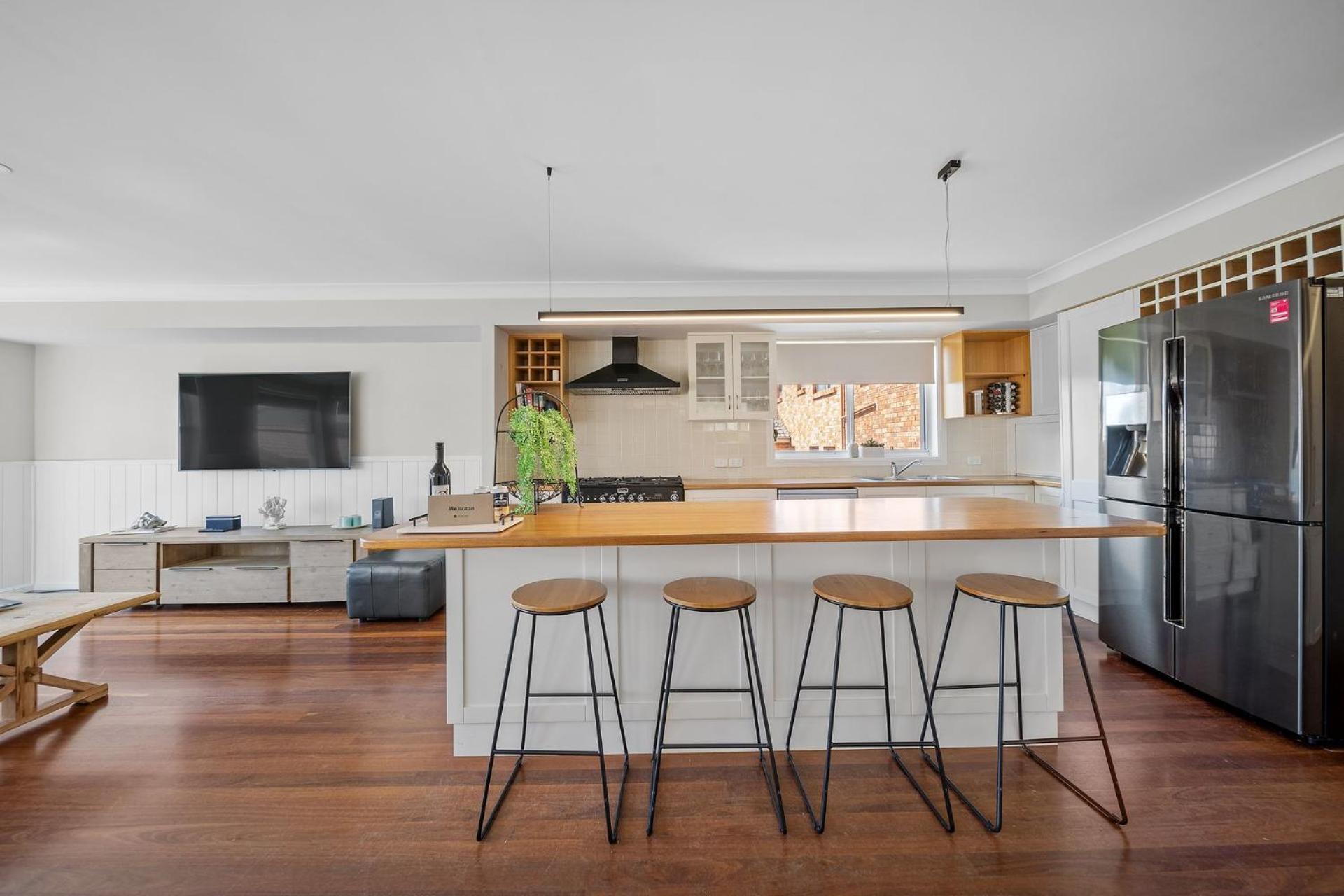 Karinya Jervis Bay - 4BR home & optional studio