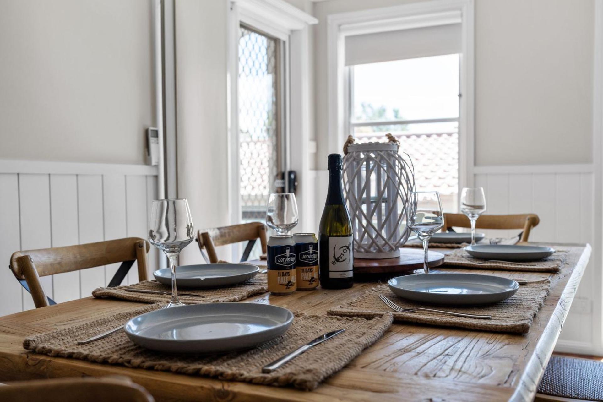 Karinya Jervis Bay - 4BR home & optional studio