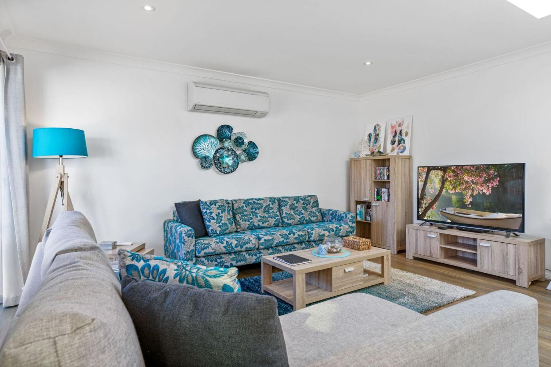 Karinya Jervis Bay - 4BR home & optional studio