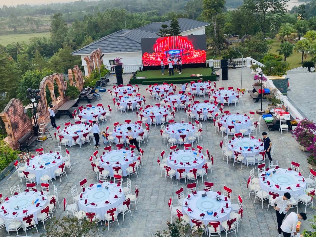 Glory Resort