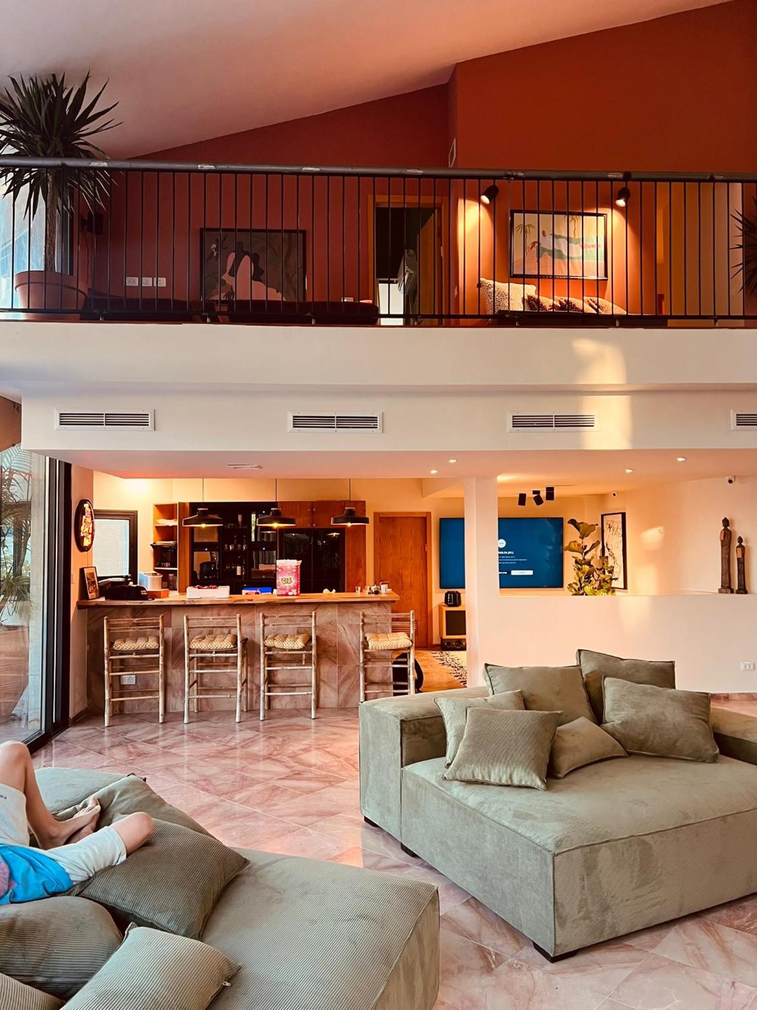 lounge