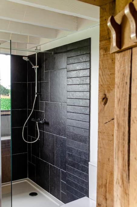 La cabane du cerf et son sauna