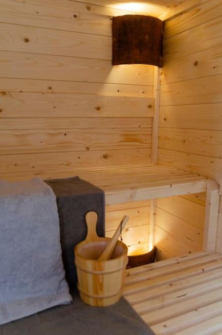 La cabane du cerf et son sauna