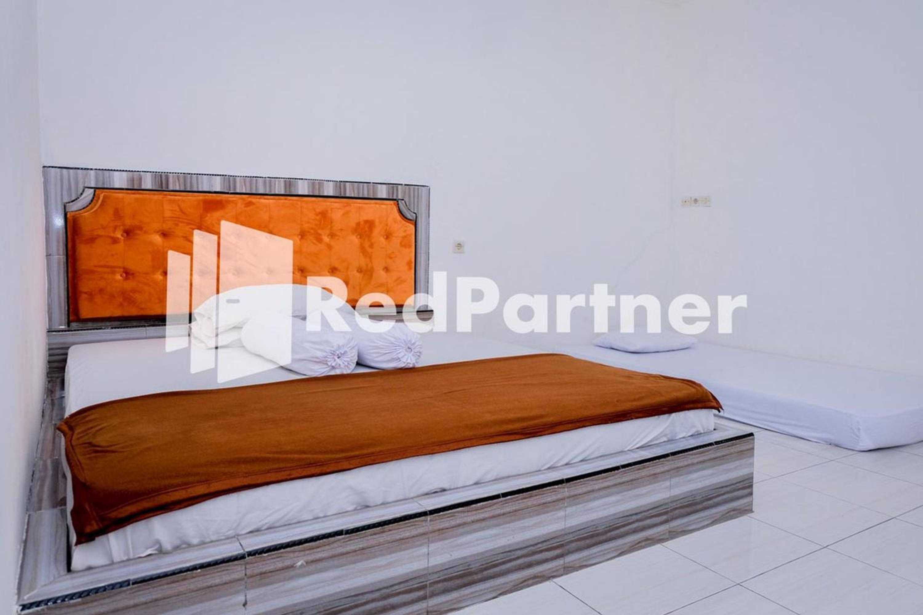 Villa Ikhbar Ciletuh RedPartner