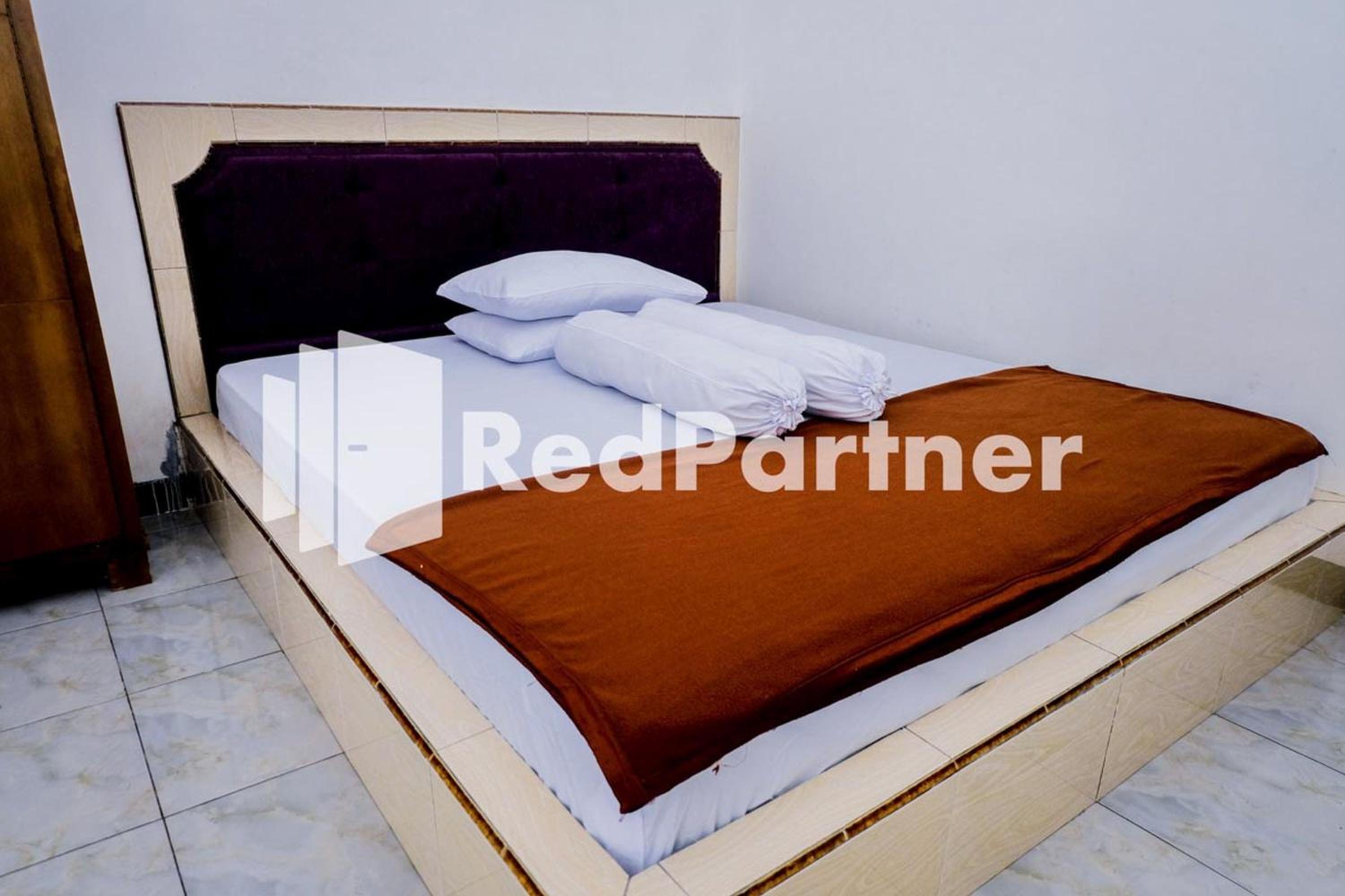 Villa Ikhbar Ciletuh RedPartner