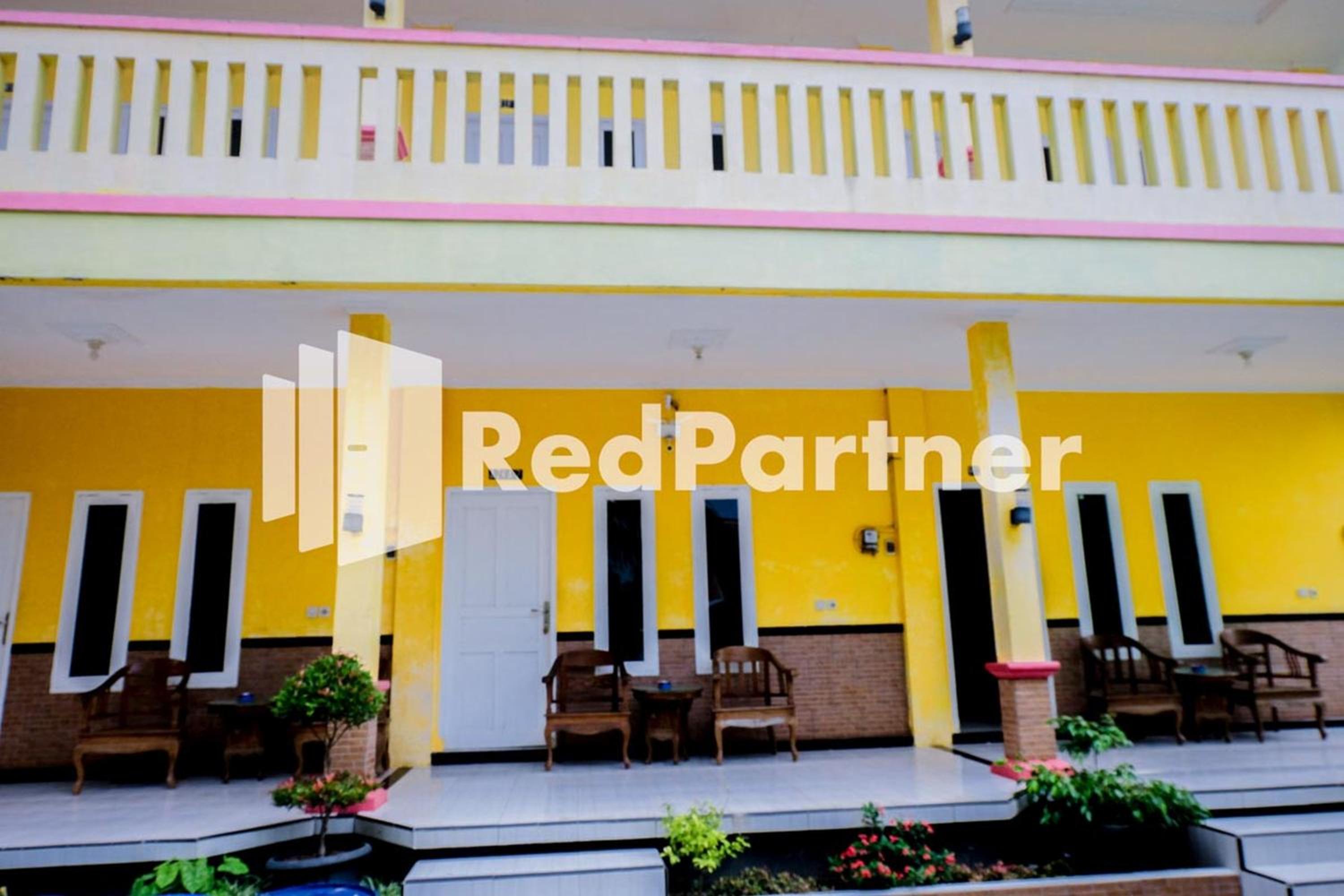 Villa Ikhbar Ciletuh RedPartner
