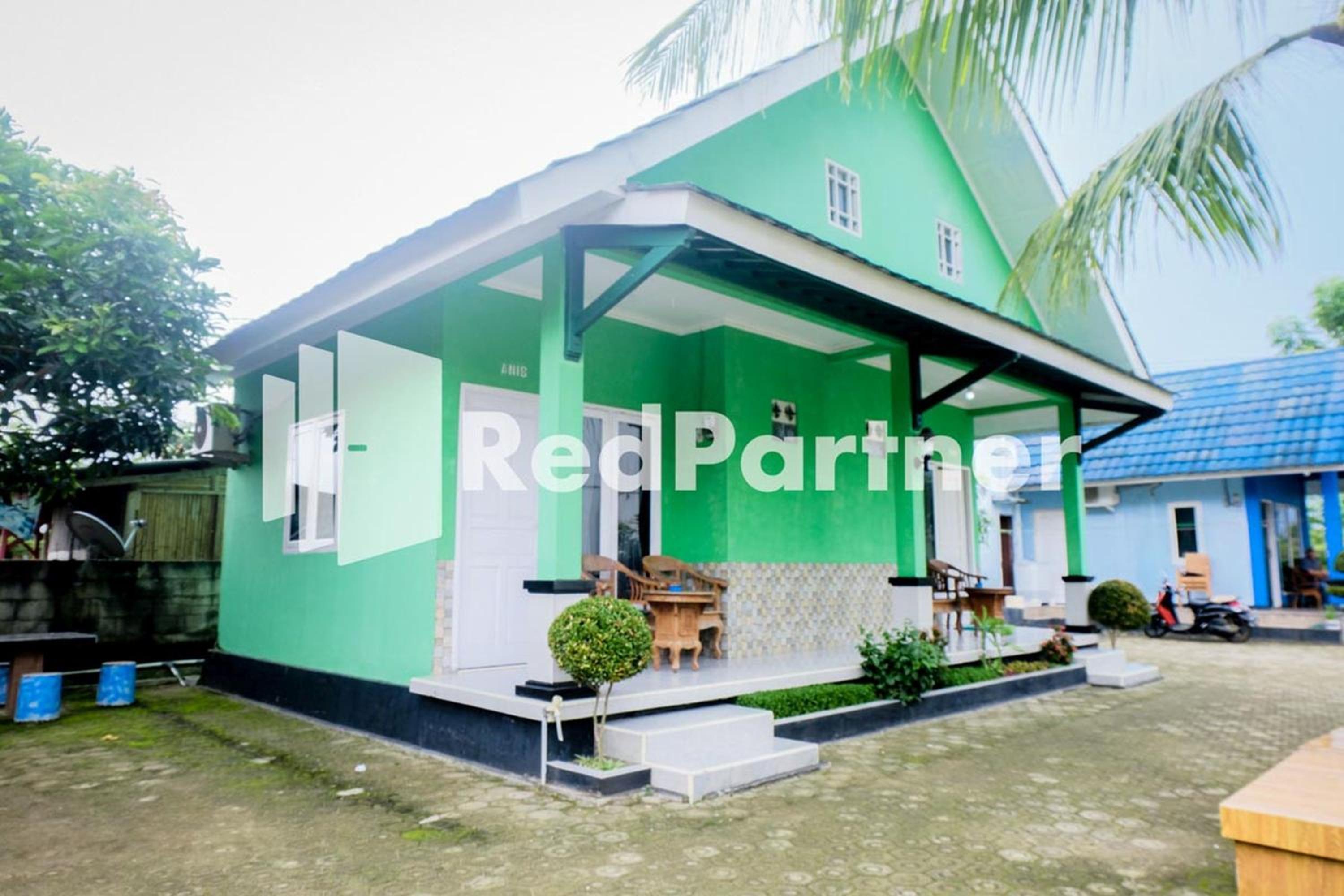 Villa Ikhbar Ciletuh RedPartner